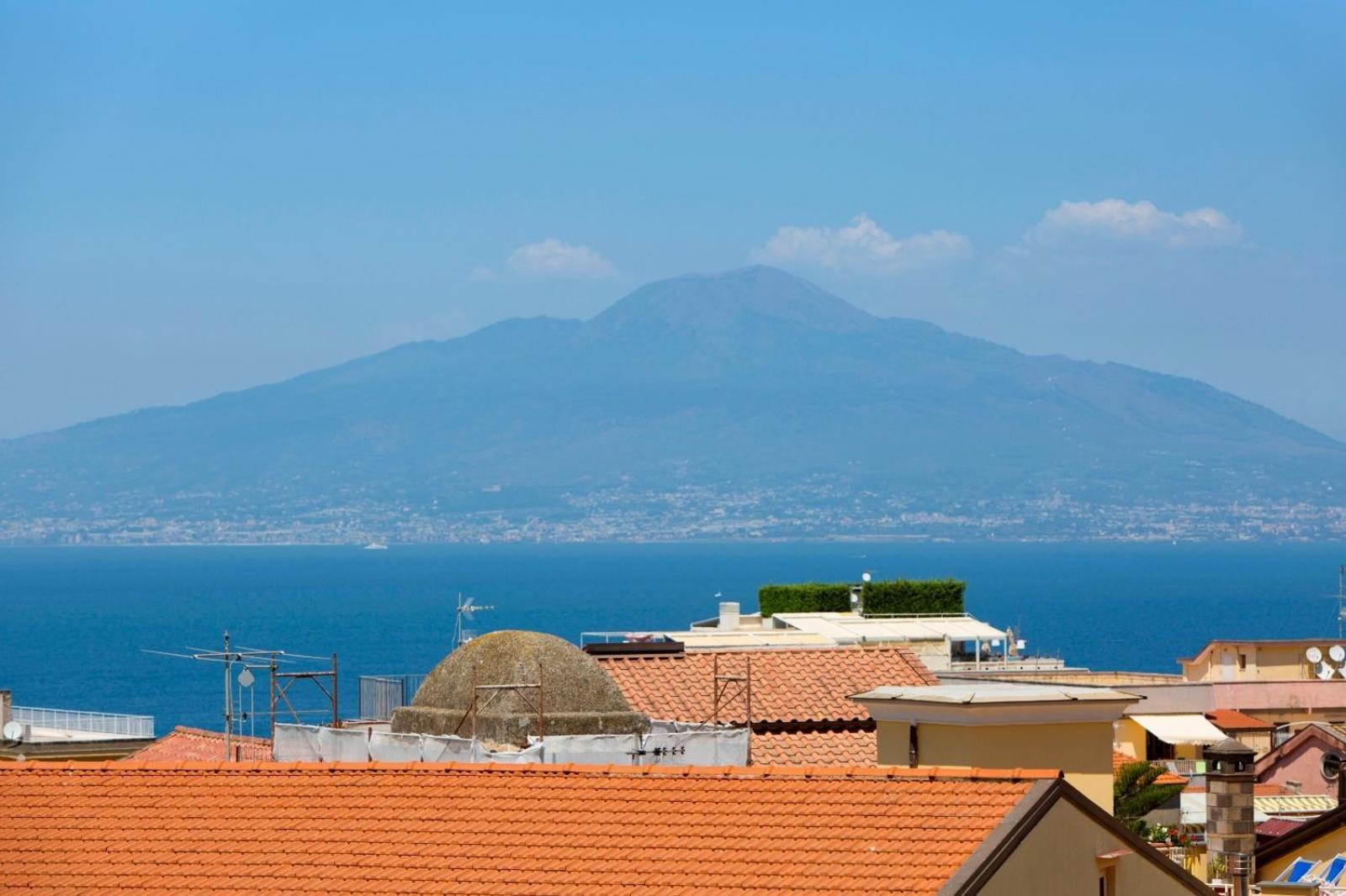 Lumar Luxury Sorrento Hotel Exterior photo