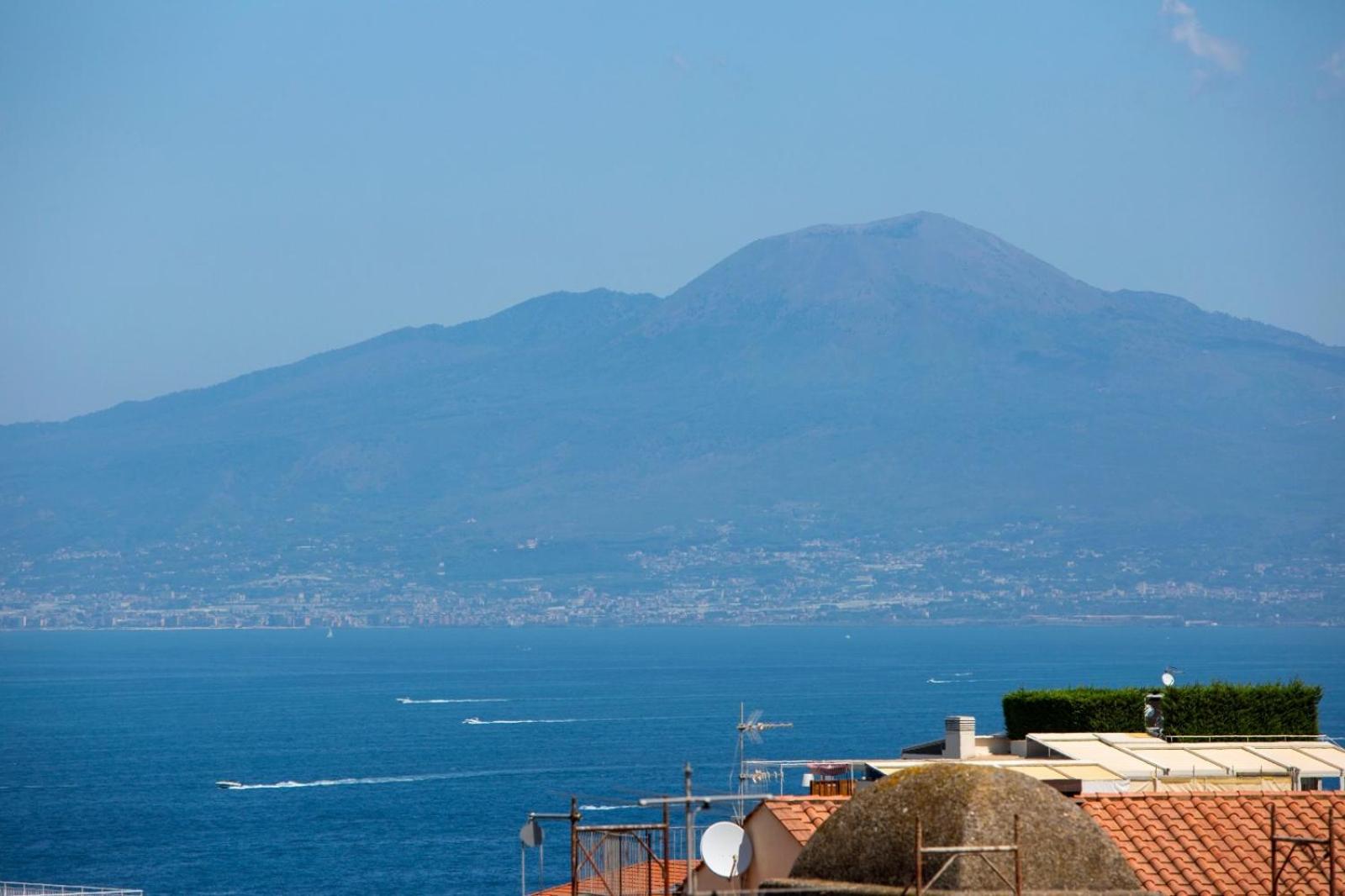 Lumar Luxury Sorrento Hotel Exterior photo