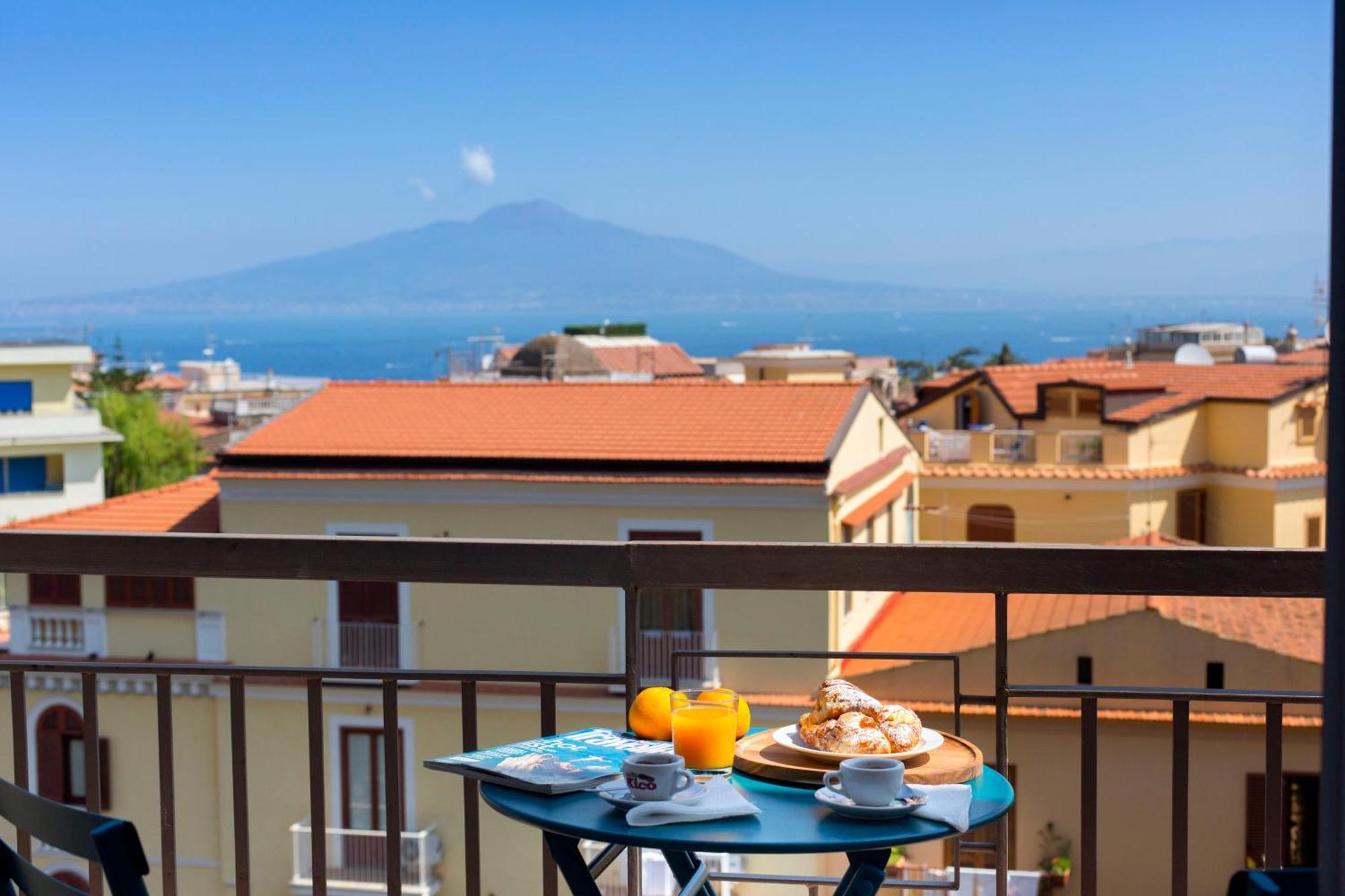 Lumar Luxury Sorrento Hotel Exterior photo